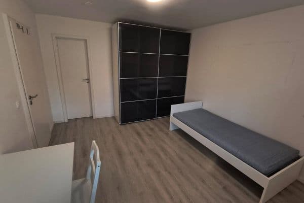 Prenájom bytu 50 m², Forstenrieder Allee 2, München, Bavorsko Prenájom bytu 50 m², Forstenrieder Allee 2, München, Bavorsko