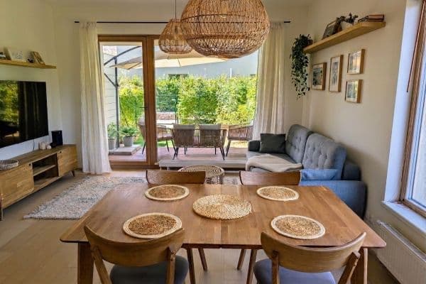 Predaj bytu 3-izbový 77 m², Mölzerova, Praha Predaj bytu 3-izbový 77 m², Mölzerova, Praha