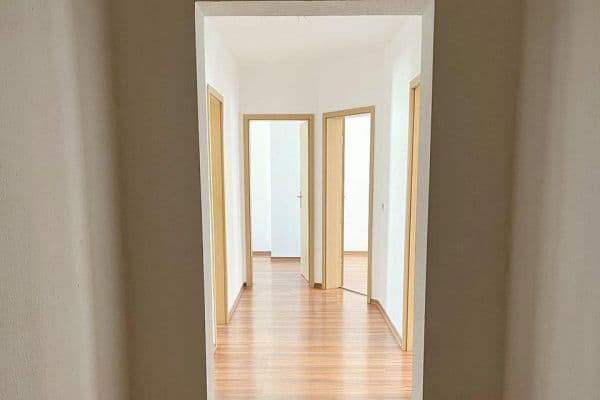 Prenájom bytu 3-izbový 77 m², Georg-Schumann-Str. 201, Leipzig, Sasko Prenájom bytu 3-izbový 77 m², Georg-Schumann-Str. 201, Leipzig, Sasko