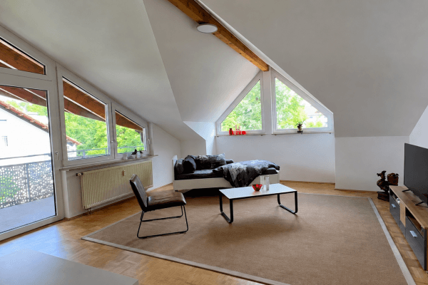 Prenájom bytu 2-izbový 62 m², Herrenberg Prenájom bytu 2-izbový 62 m², Herrenberg