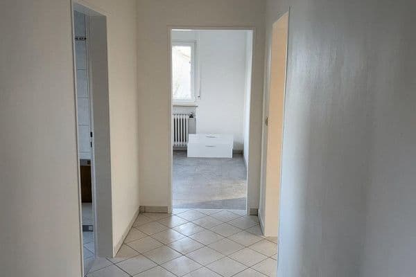Prenájom bytu 3-izbový 74 m², Nürnberg, Bavorsko Prenájom bytu 3-izbový 74 m², Nürnberg, Bavorsko