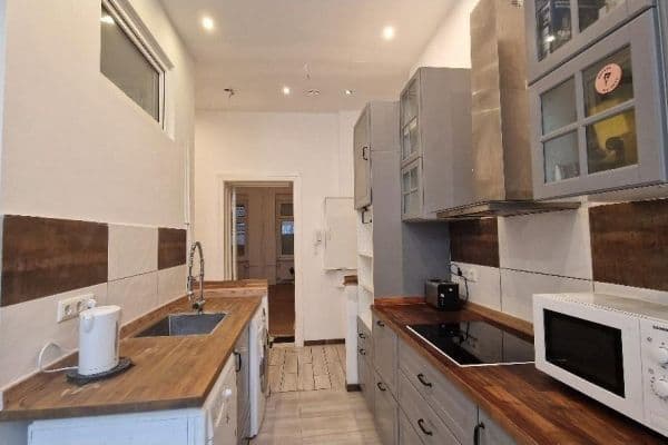 Predaj bytu 5-izbový 130 m², Berlin, Berlín Predaj bytu 5-izbový 130 m², Berlin, Berlín