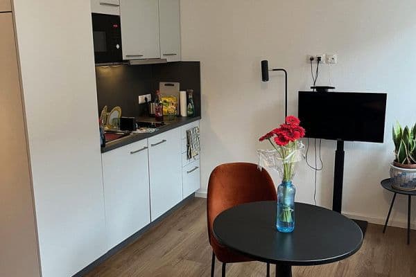 Prenájom bytu 1-izbový 32 m², Nürnberg Prenájom bytu 1-izbový 32 m², Nürnberg