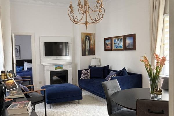 Prenájom bytu 3-izbový 80 m², Hektor Straße 21, Charlottenburg, Berlín Prenájom bytu 3-izbový 80 m², Hektor Straße 21, Charlottenburg, Berlín