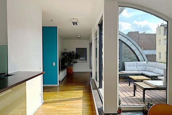 Prenájom bytu 3-izbový 115 m², Köln Prenájom bytu 3-izbový 115 m², Köln