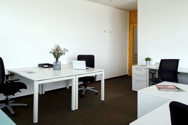 Prenájom kancelárie 25 m², Holandská, Brno Prenájom kancelárie 25 m², Holandská, Brno