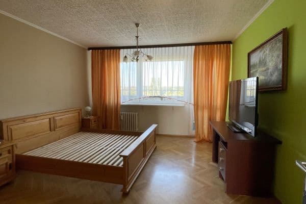 Prenájom bytu 3-izbový 75 m², Na Radouči, Mladá Boleslav, Středočeský kraj Prenájom bytu 3-izbový 75 m², Na Radouči, Mladá Boleslav, Středočeský kraj
