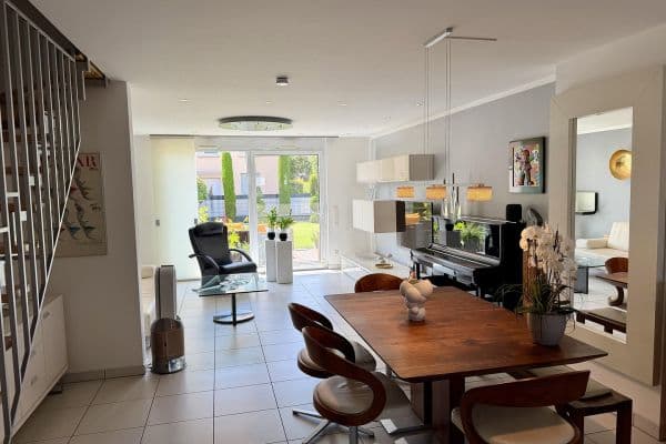 Predaj domu 152 m², pozemok 208 m², Kriftel Predaj domu 152 m², pozemok 208 m², Kriftel
