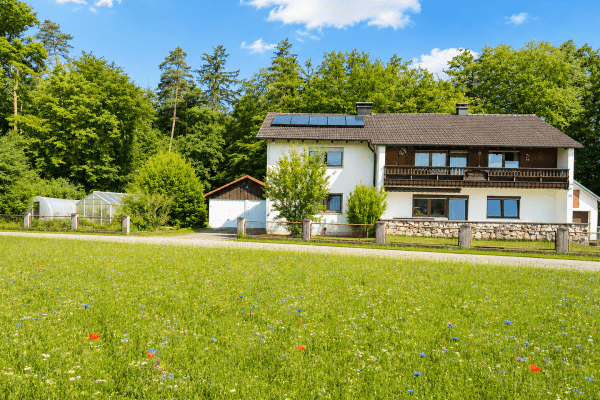 Predaj domu 250 m², pozemok 2.300 m², Emmerting Predaj domu 250 m², pozemok 2.300 m², Emmerting