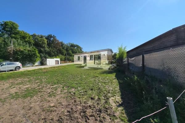 Predaj pozemku 638 m², SO POÚ Hradec Králové Predaj pozemku 638 m², SO POÚ Hradec Králové