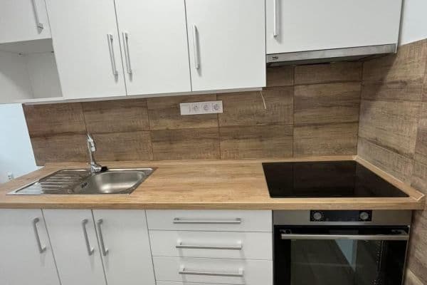 Predaj bytu 2-izbový 45 m², Veslařská, Mělník Predaj bytu 2-izbový 45 m², Veslařská, Mělník