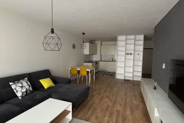 Prenájom bytu 2-izbový 62 m², Na križovatkách, Prenájom bytu 2-izbový 62 m², Na križovatkách,