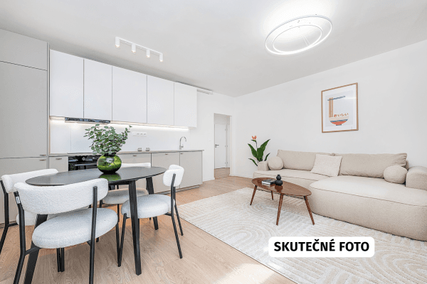 Predaj bytu 3-izbový 75 m², Hradeckých, Praha Predaj bytu 3-izbový 75 m², Hradeckých, Praha