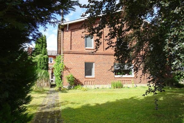 Prenájom bytu 4-izbový 170 m², Brunsbek Prenájom bytu 4-izbový 170 m², Brunsbek