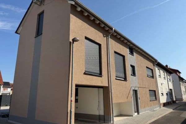 Prenájom bytu 2-izbový 58 m², Ketsch Prenájom bytu 2-izbový 58 m², Ketsch