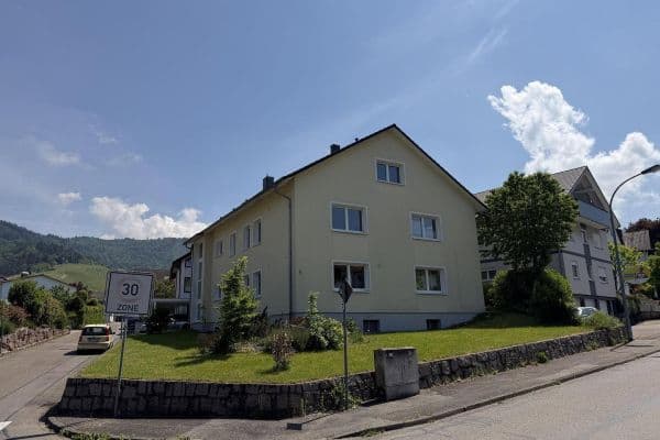 Predaj bytu 4-izbový 117 m², Ringstrasse 5, Offenburg Zell-Weierbach Predaj bytu 4-izbový 117 m², Ringstrasse 5, Offenburg Zell-Weierbach