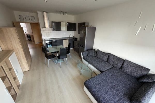 Prenájom bytu 2-izbový 49 m², Hornoměcholupská, Praha Prenájom bytu 2-izbový 49 m², Hornoměcholupská, Praha