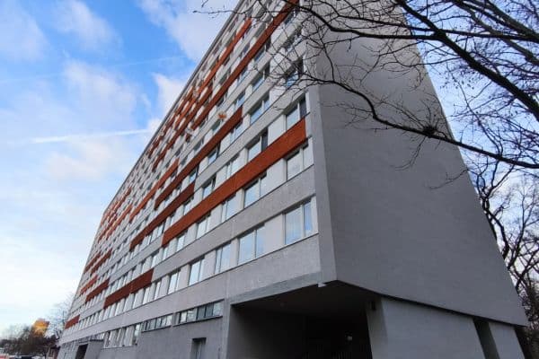 Prenájom bytu 3-izbový 77 m², Ležáků, Pardubice Prenájom bytu 3-izbový 77 m², Ležáků, Pardubice