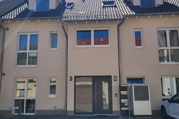 Prenájom bytu 3-izbový 116 m², Im Kleegarten 3, Ober-Hilbersheim Prenájom bytu 3-izbový 116 m², Im Kleegarten 3, Ober-Hilbersheim