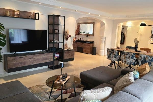 Predaj bytu 4-izbový 186 m², Deichstraße 91, Gelsenkirchen Predaj bytu 4-izbový 186 m², Deichstraße 91, Gelsenkirchen