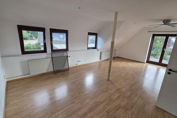 Prenájom bytu 3-izbový 115 m², Morsum Prenájom bytu 3-izbový 115 m², Morsum
