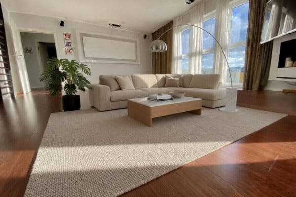 Predaj bytu 4-izbový 110 m², Frankfurt Predaj bytu 4-izbový 110 m², Frankfurt