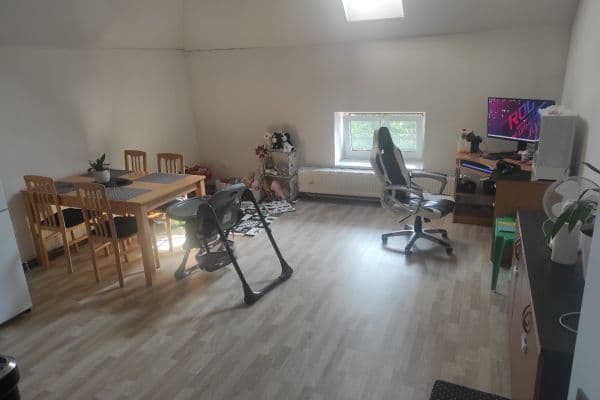 Prenájom bytu 2-izbový 60 m², Presy, SO POÚ Chrudim Prenájom bytu 2-izbový 60 m², Presy, SO POÚ Chrudim