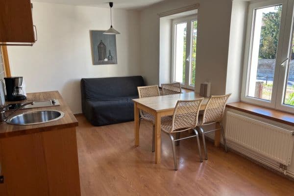 Prenájom bytu 2-izbový 37 m², U Vodoteče, SO POÚ Beroun Prenájom bytu 2-izbový 37 m², U Vodoteče, SO POÚ Beroun