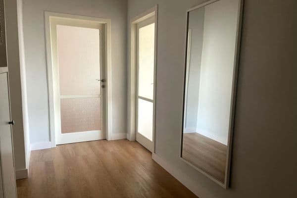Prenájom bytu 2-izbový 64 m², Malinová, Praha Prenájom bytu 2-izbový 64 m², Malinová, Praha