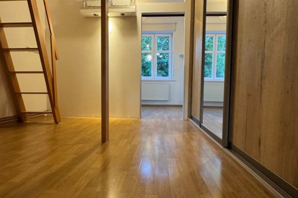 Prenájom bytu 2-izbový 52 m², Kolbenova, Praha Prenájom bytu 2-izbový 52 m², Kolbenova, Praha