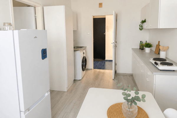 Prenájom nebytového priestoru 36 m², Drahobejlova, Praha Prenájom nebytového priestoru 36 m², Drahobejlova, Praha