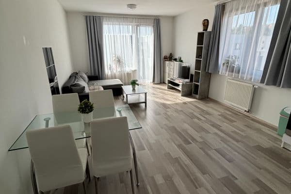 Predaj bytu 2-izbový 57 m², Moravcových, Praha Predaj bytu 2-izbový 57 m², Moravcových, Praha