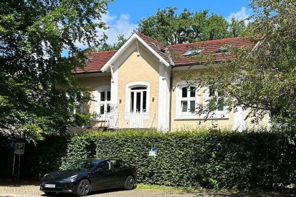 Prenájom bytu 5-izbový 153 m², Hamburg, Hamburg Prenájom bytu 5-izbový 153 m², Hamburg, Hamburg