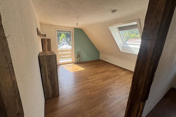 Prenájom bytu 2-izbový 68 m², Bad Urach Prenájom bytu 2-izbový 68 m², Bad Urach