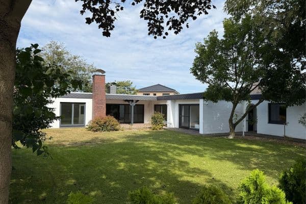 Predaj domu 206 m², pozemok 1.000 m², Quarrendorfer Weg 8, Toppenstedt Predaj domu 206 m², pozemok 1.000 m², Quarrendorfer Weg 8, Toppenstedt