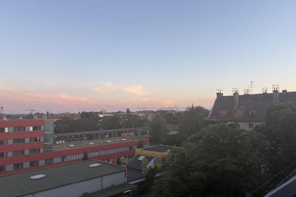 Prenájom bytu 1-izbový 55 m², Braunschweiger Straße 71, Berlin, Berlín Prenájom bytu 1-izbový 55 m², Braunschweiger Straße 71, Berlin, Berlín