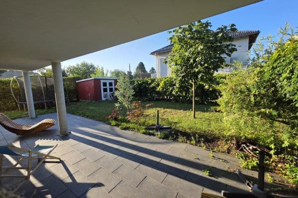Prenájom bytu 4-izbový 132 m², Leipzig, Sasko Prenájom bytu 4-izbový 132 m², Leipzig, Sasko