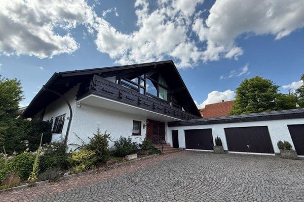 Predaj domu 478 m², pozemok 1.827 m², Neuhof Predaj domu 478 m², pozemok 1.827 m², Neuhof