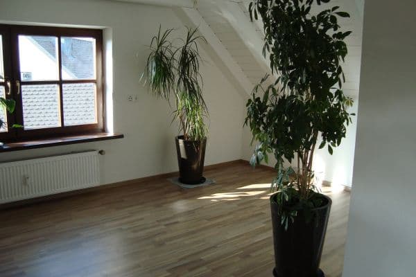 Prenájom bytu 2-izbový 50 m², Alter Moniberg, Landshut Prenájom bytu 2-izbový 50 m², Alter Moniberg, Landshut