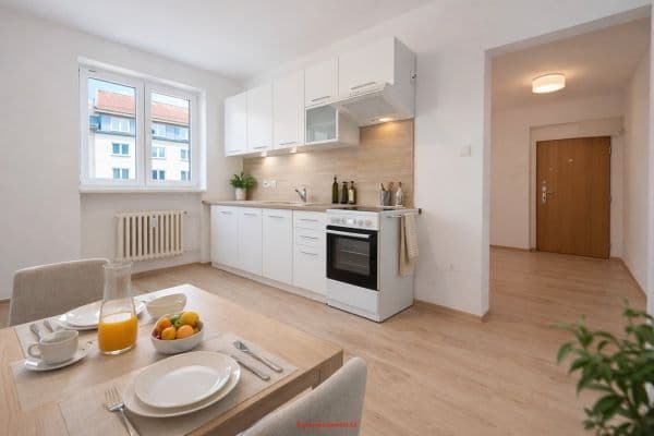 Prenájom bytu 2-izbový 55 m², Alšova, Havířov-Město Prenájom bytu 2-izbový 55 m², Alšova, Havířov-Město