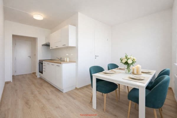 Prenájom bytu 2-izbový 53 m², Třanovského, Frýdek-Místek Prenájom bytu 2-izbový 53 m², Třanovského, Frýdek-Místek