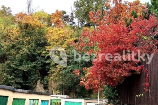 Prenájom garáže 19 m², Pod Petřinami, Praha Prenájom garáže 19 m², Pod Petřinami, Praha
