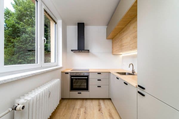 Prenájom bytu 2-izbový 53 m², Alberta Kučery, Ostrava Prenájom bytu 2-izbový 53 m², Alberta Kučery, Ostrava