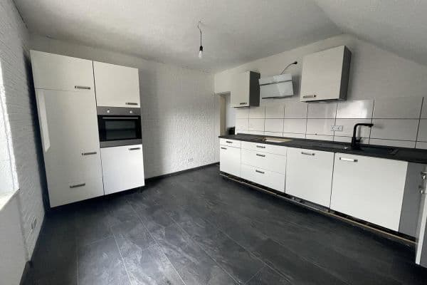 Prenájom bytu 3-izbový 63 m², Heinrichstraße 3, Plettenberg Prenájom bytu 3-izbový 63 m², Heinrichstraße 3, Plettenberg