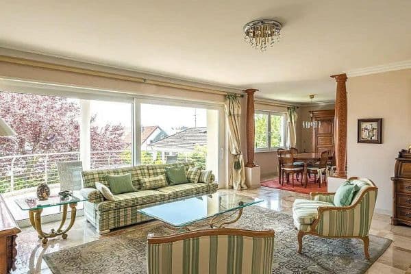 Predaj bytu 4-izbový 126 m², Neustadt, Porýnie-Falcko Predaj bytu 4-izbový 126 m², Neustadt, Porýnie-Falcko