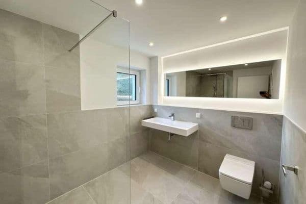Prenájom bytu 3-izbový 85 m², Wachtberg Prenájom bytu 3-izbový 85 m², Wachtberg