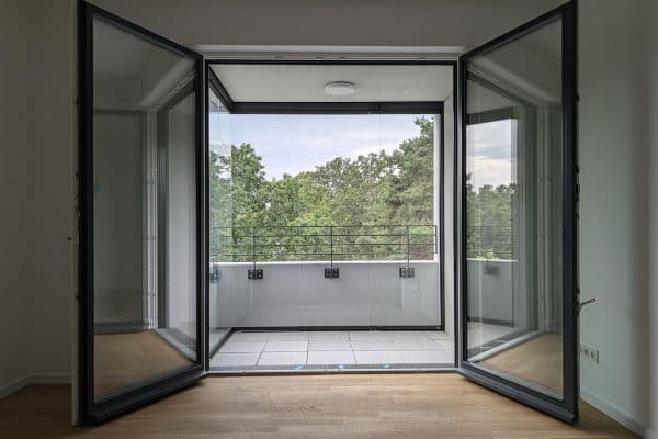 Prenájom bytu 2-izbový 48 m², Reichstraße 56, Berlin, Berlín Prenájom bytu 2-izbový 48 m², Reichstraße 56, Berlin, Berlín