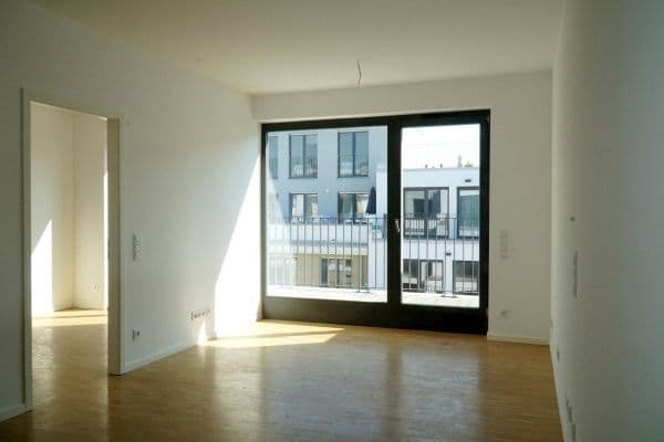 Prenájom bytu 2-izbový 62 m², Chausseestraße 37, Berlin, Berlín Prenájom bytu 2-izbový 62 m², Chausseestraße 37, Berlin, Berlín