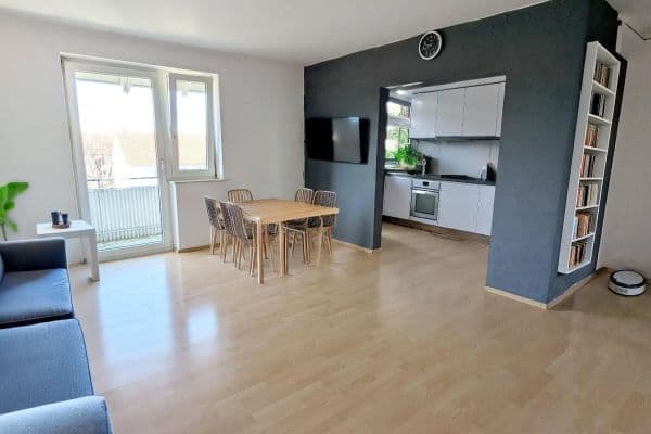 Prenájom bytu 3-izbový 68 m², Landshut, Bavorsko Prenájom bytu 3-izbový 68 m², Landshut, Bavorsko