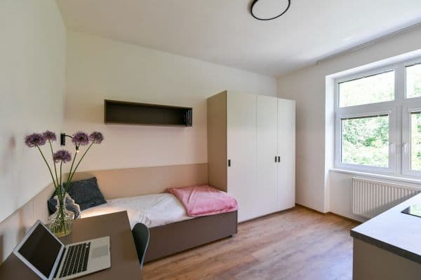 Prenájom bytu 1-izbový 19 m², Na Ostrůvku, Praha Prenájom bytu 1-izbový 19 m², Na Ostrůvku, Praha